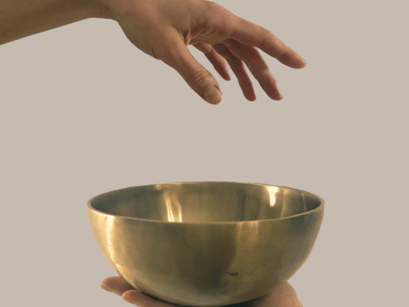 SOMATIC TOUCH & SOUND<br>April 14, 2024<br>19:00 - 21:00<br> Calm Within at Manas Yoga